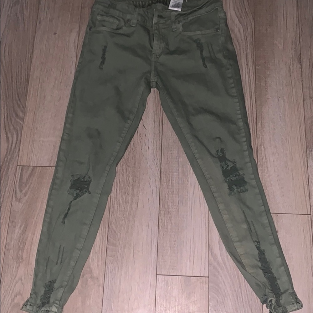 V.I.P Jeans —Distressed — Olive 5/6